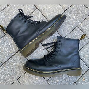 Youth Dr. Martens Black Boots 1460 | size 4